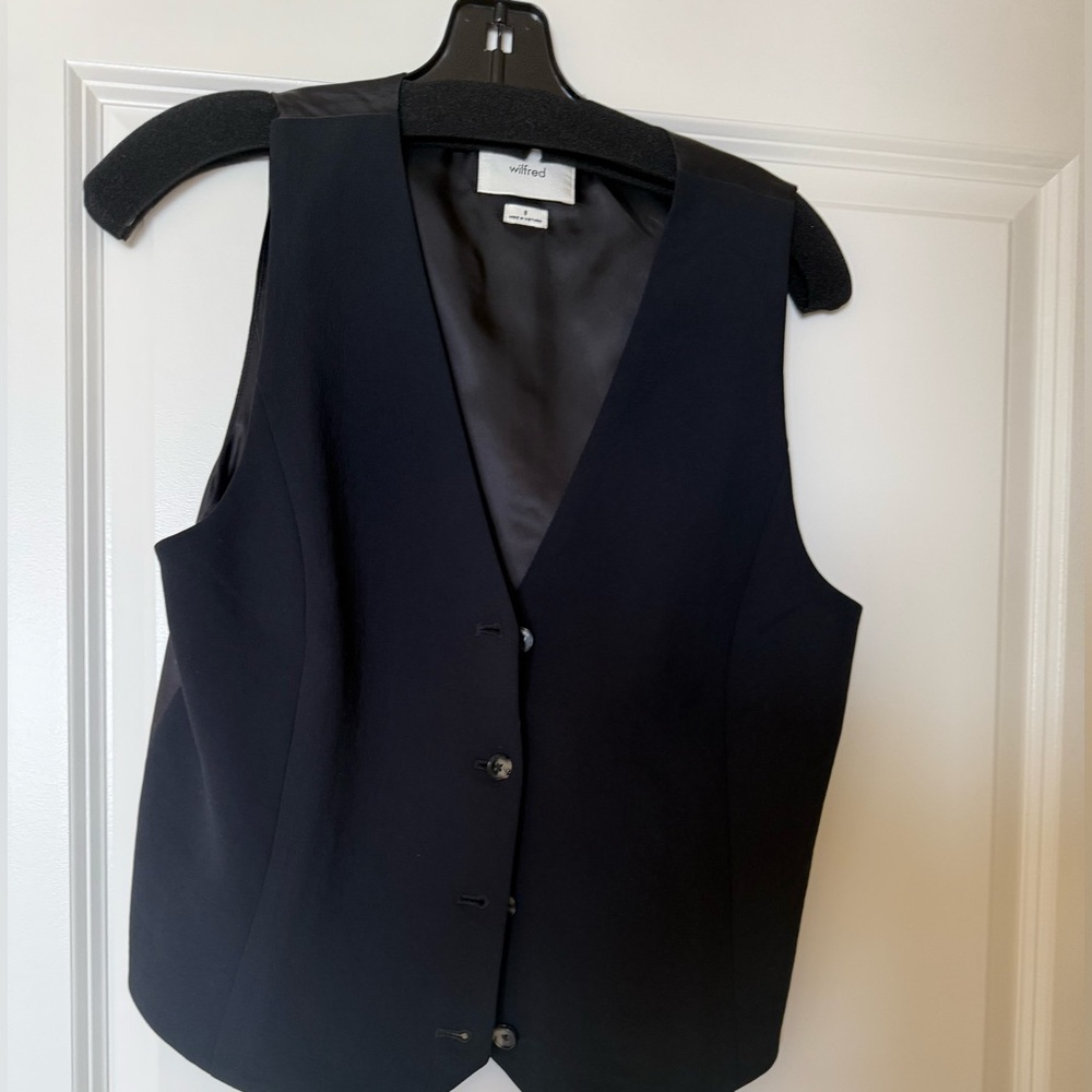 Wilfred Midnight Black Women's Vest